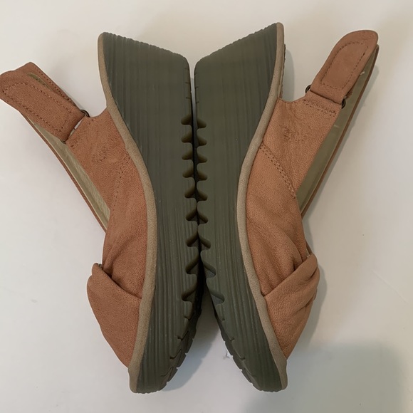 Fly London wedge sandals size 39/8 - Picture 8 of 13